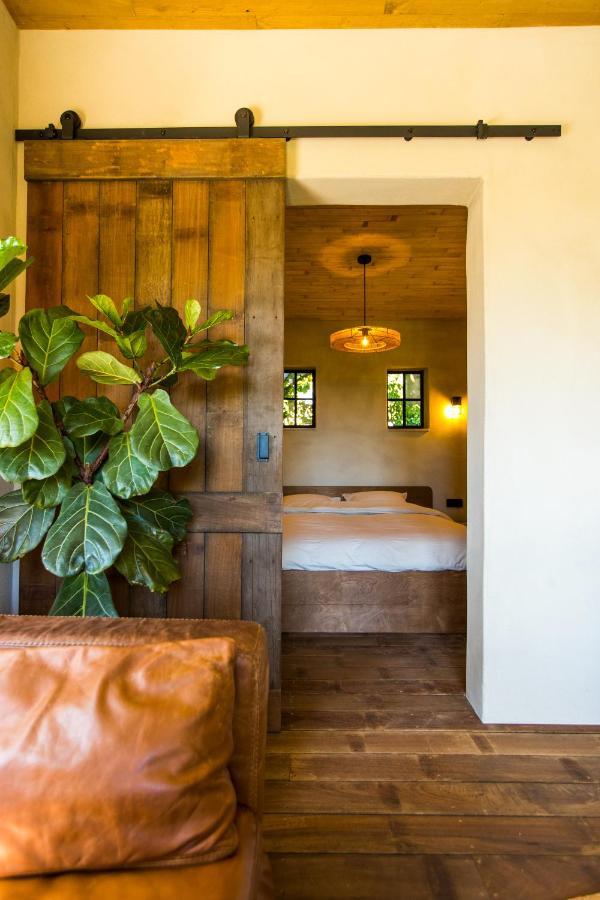 The Cabin Morris Holsbeek Экстерьер фото
